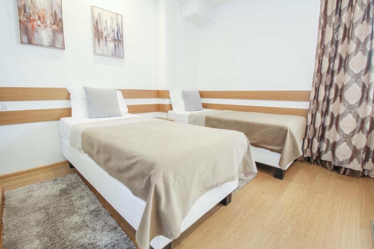 Gardenia Hotel & Spa Veles Ngoại thất bức ảnh A room at the hostel