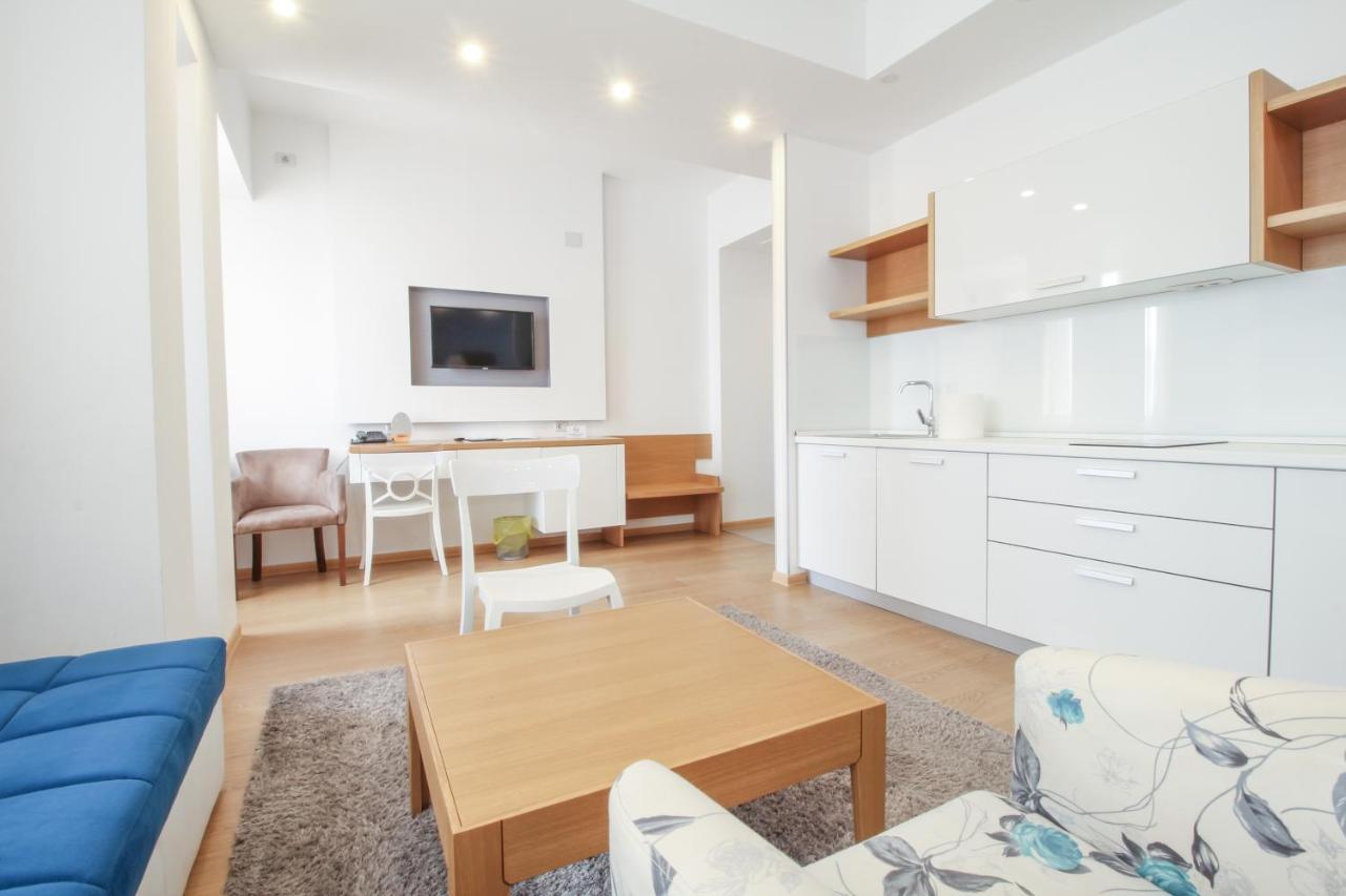 Gardenia Hotel & Spa Veles Ngoại thất bức ảnh A studio apartment in Warsaw, Poland