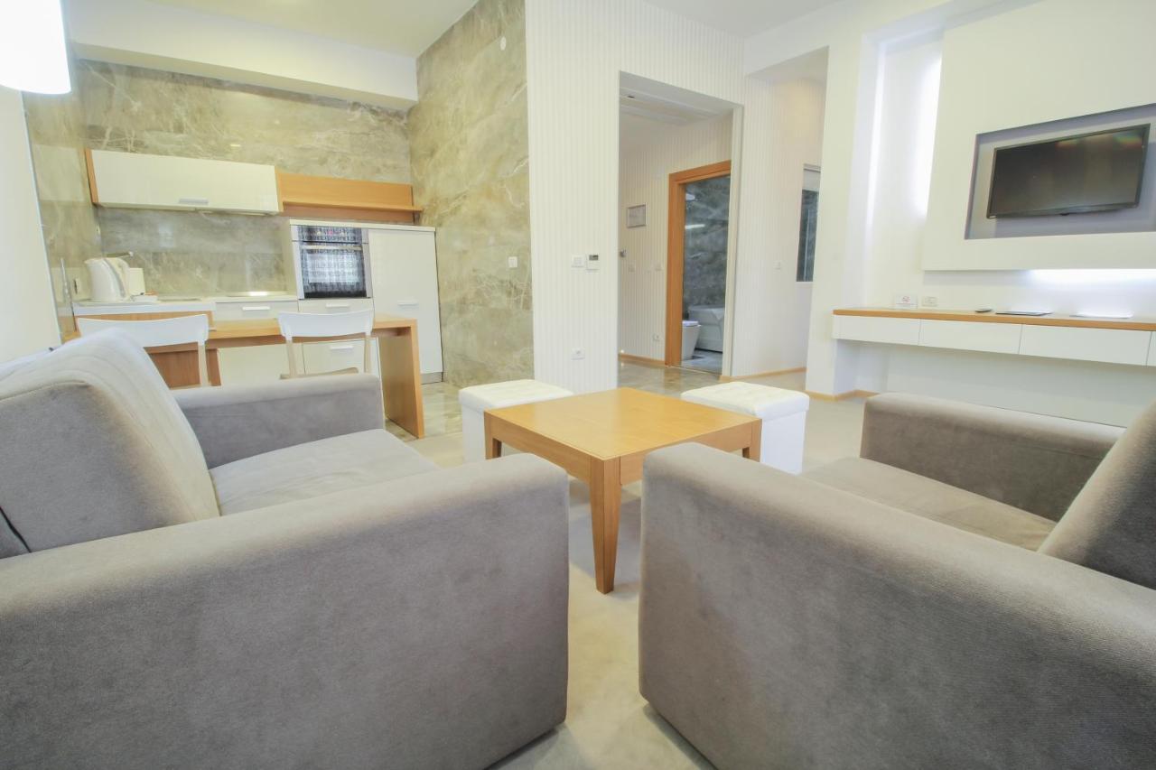 Gardenia Hotel & Spa Veles Ngoại thất bức ảnh A typical apartment