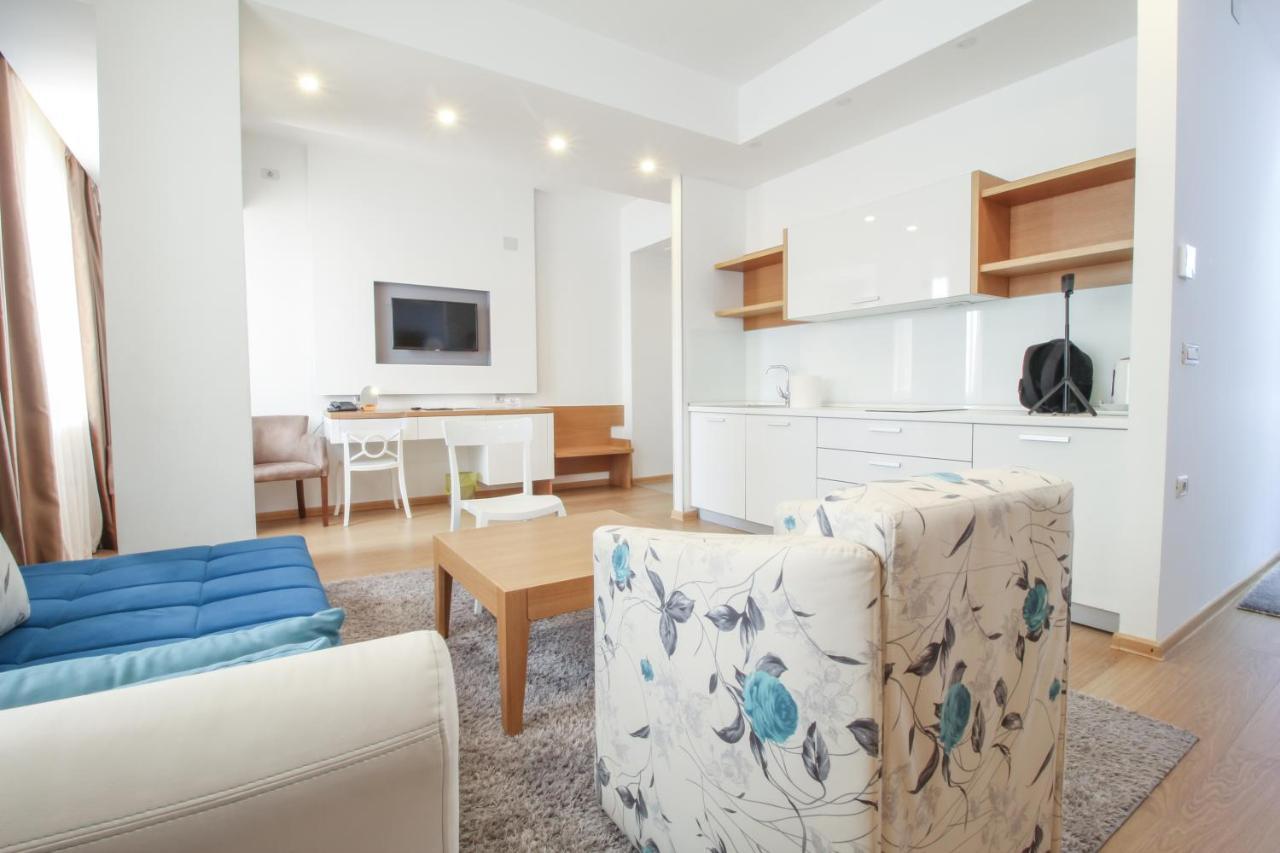 Gardenia Hotel & Spa Veles Ngoại thất bức ảnh A typical apartment