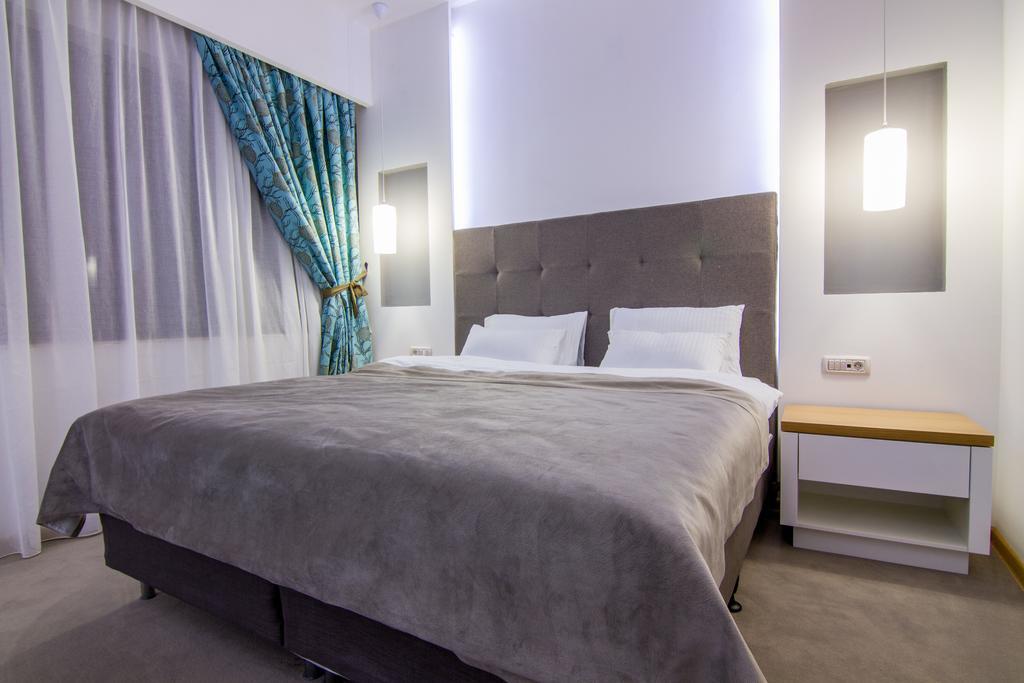 Gardenia Hotel & Spa Veles Ngoại thất bức ảnh A bedroom