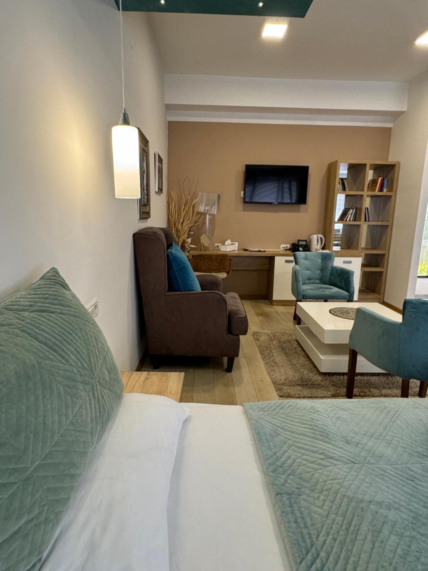Gardenia Hotel & Spa Veles Ngoại thất bức ảnh The interior of the new library