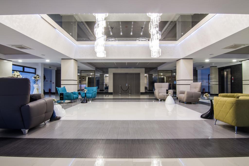 Gardenia Hotel & Spa Veles Ngoại thất bức ảnh Lobby