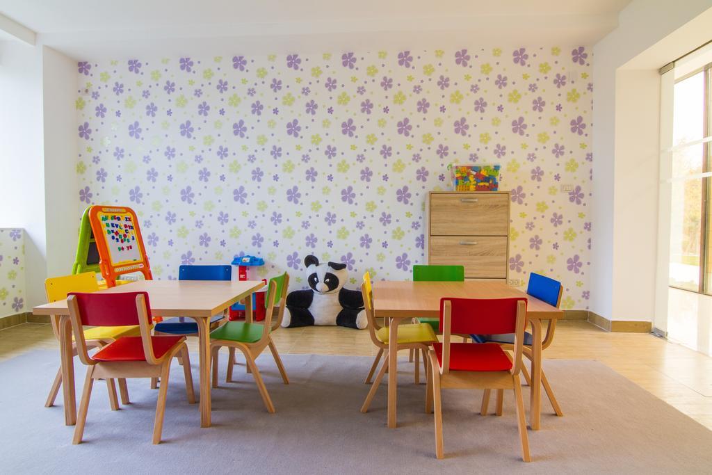 Gardenia Hotel & Spa Veles Ngoại thất bức ảnh Childcare centre