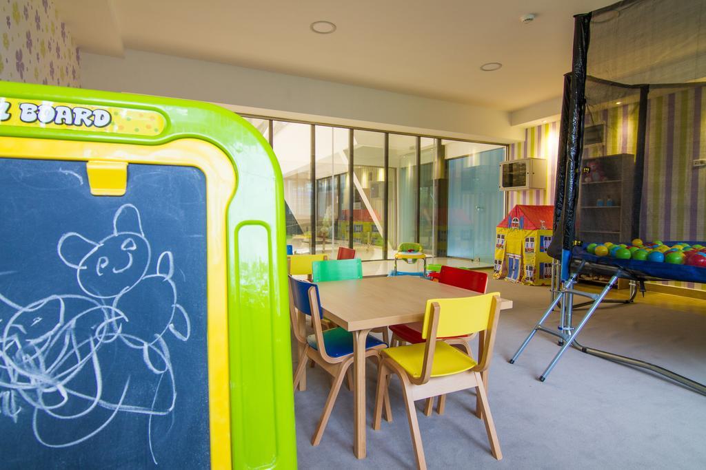 Gardenia Hotel & Spa Veles Ngoại thất bức ảnh The Children's Hospital of Saint Petersburg